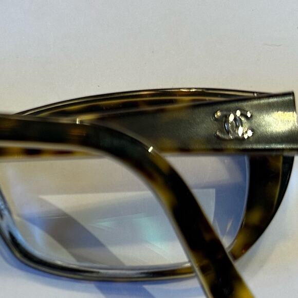 Chanel Women’s Tortoise Shell Optical Quality Glasses with Original Case - Picture 7 of 7